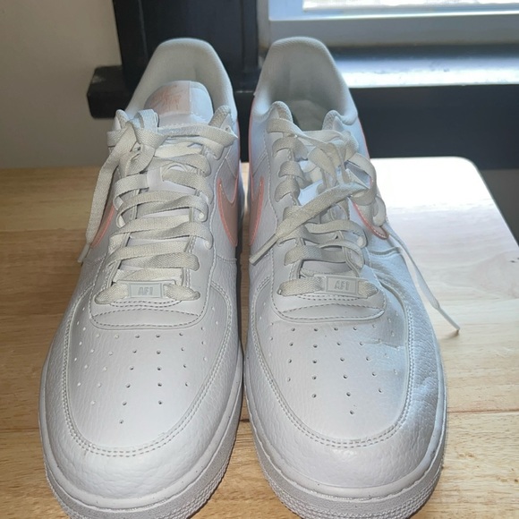 Women sneakers - Picture 1 of 7